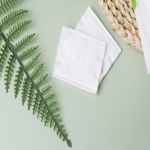 100% cotton vải không dệt cho bông tẩy trang 1 Bông tẩy trang sử dụng 100% cotton. Ảnh : nguồn Beyaki