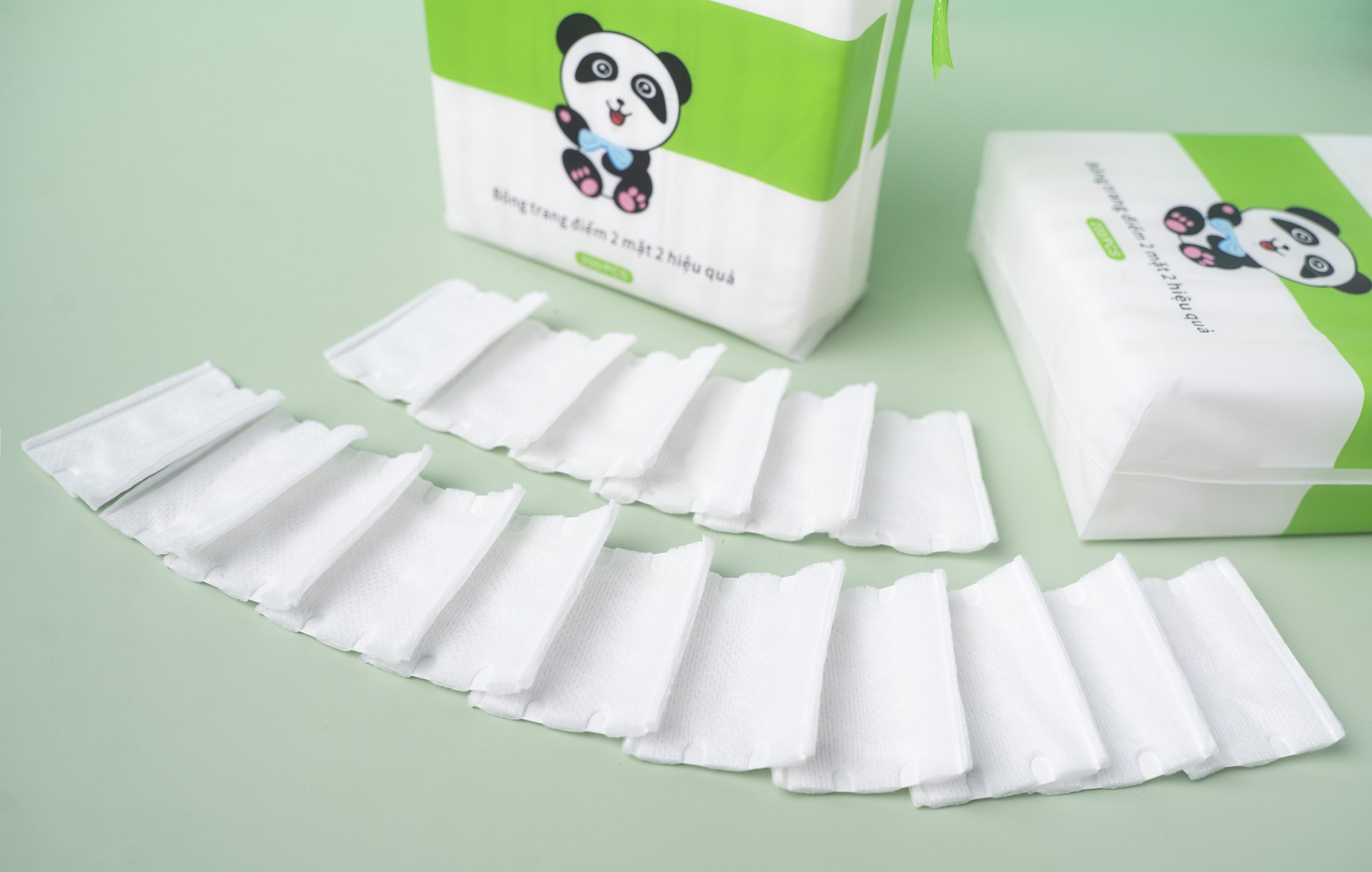 Review bông tẩy trang Beyaki - Đánh giá chân thật từ người dùng 2 Bông trang điểm Beyaki được làm từ sợi bông tự nhiên an toàn, lành tính. Ảnh : nguồn Beyaki