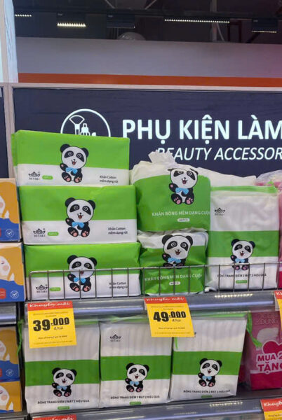 Sản phẩm khăn mặt 1 lần Beyaki hiện đang bán ở khắp các chuỗi siêu thị uy tín. Ảnh: Beyaki